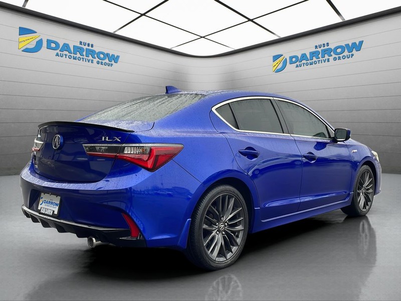 Acura ILX Vehicle Full-screen Gallery Image 5