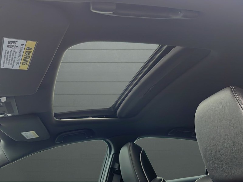 Acura ILX Vehicle Full-screen Gallery Image 16