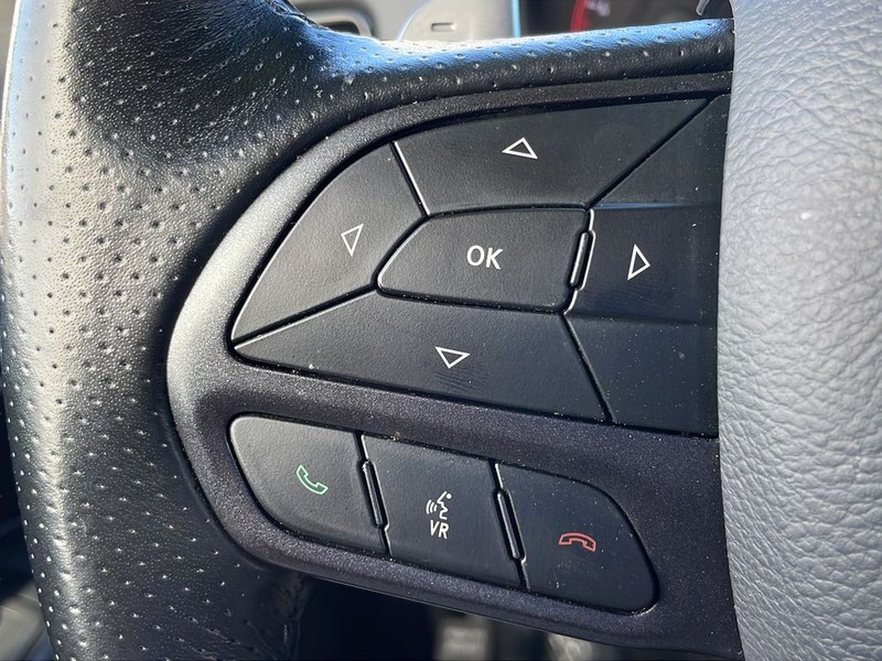 Dodge Durango Vehicle Full-screen Gallery Image 9