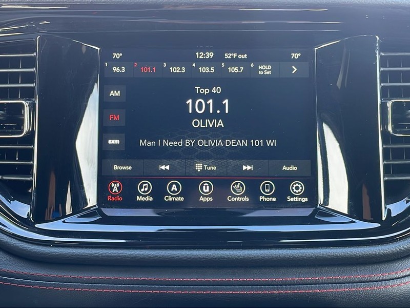 Dodge Durango Vehicle Full-screen Gallery Image 22