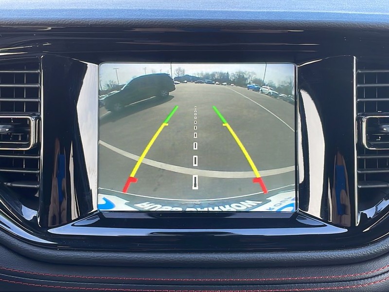 Dodge Durango Vehicle Full-screen Gallery Image 23