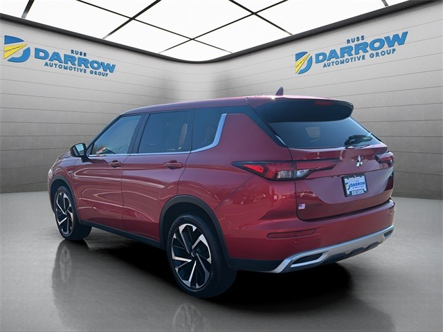 Mitsubishi Outlander Vehicle Full-screen Gallery Image 3