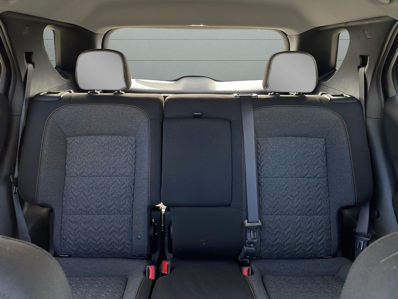 Chevrolet Equinox Vehicle Full-screen Gallery Image 27