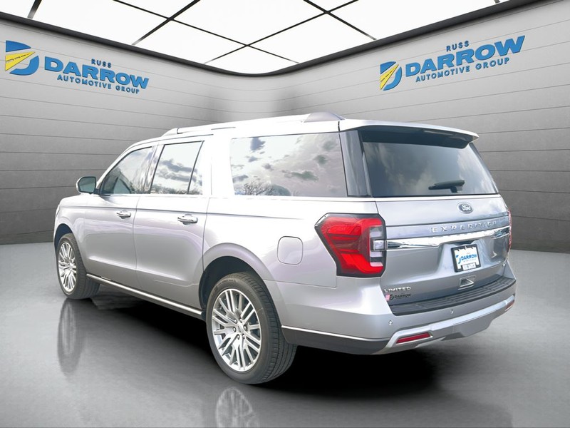 Ford Expedition Max Vehicle Full-screen Gallery Image 3