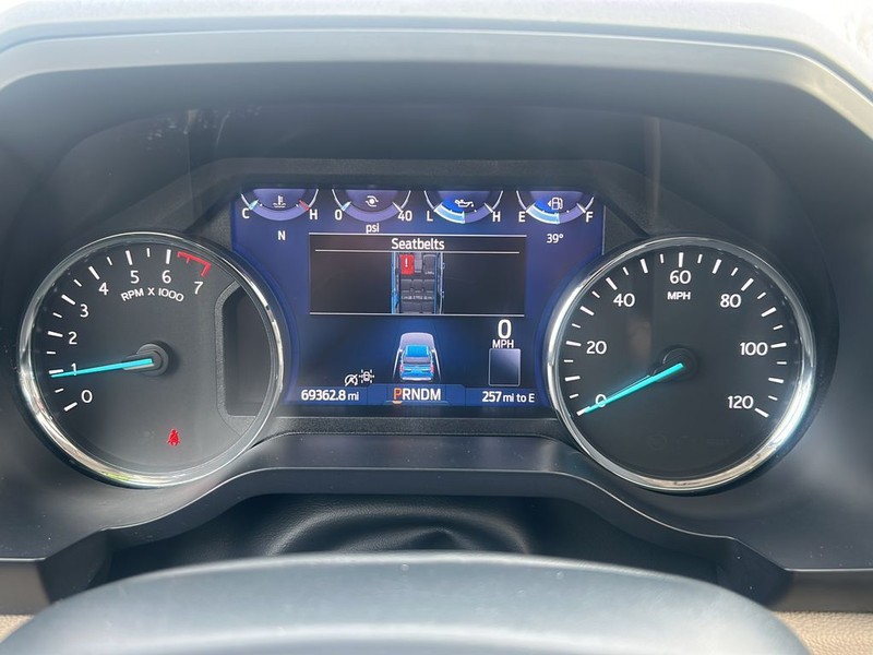 Ford Expedition Max Vehicle Full-screen Gallery Image 20