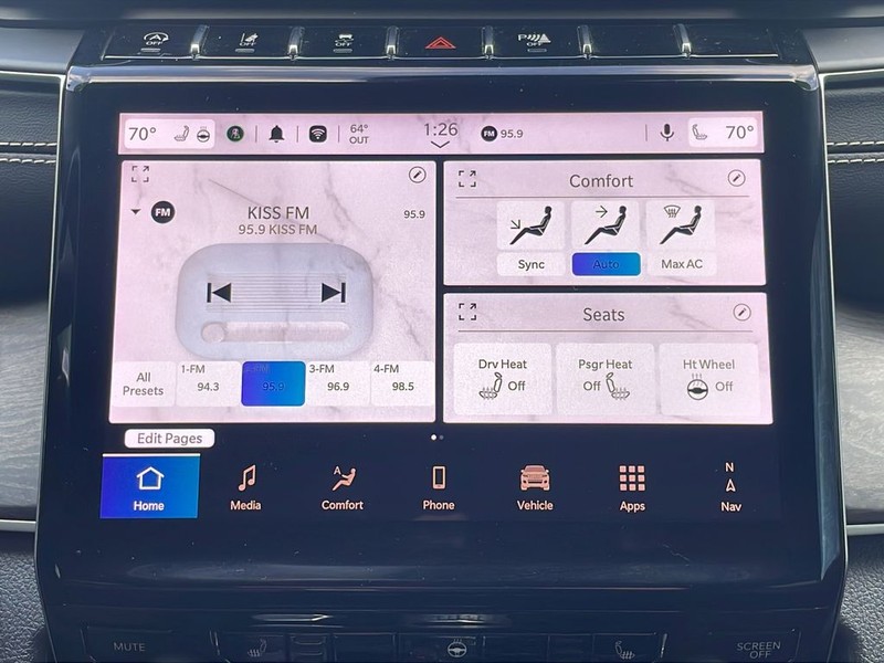 Jeep Grand Cherokee L Vehicle Full-screen Gallery Image 22