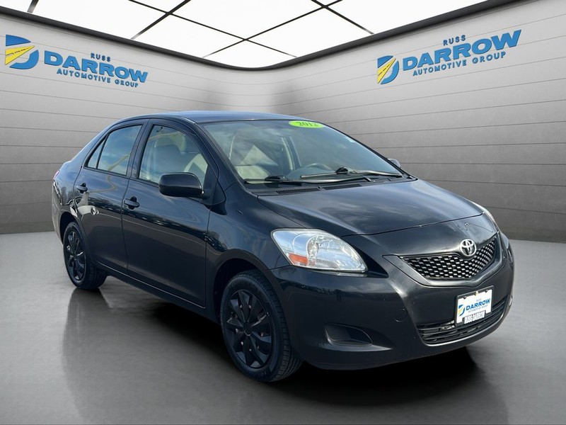 Toyota Yaris Vehicle Full-screen Gallery Image 7