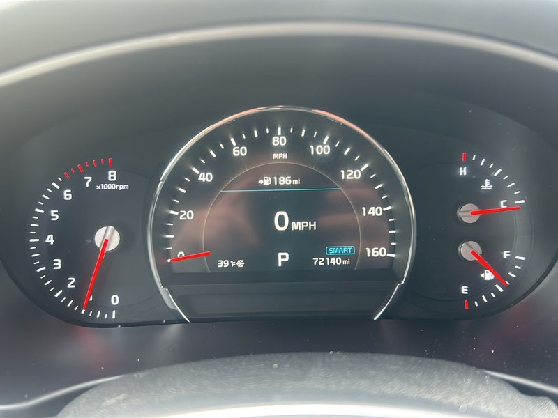 Kia Sorento Vehicle Full-screen Gallery Image 19