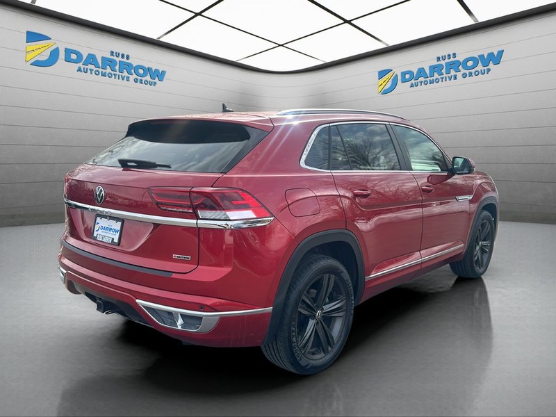 Volkswagen Atlas Cross Sport Vehicle Full-screen Gallery Image 5