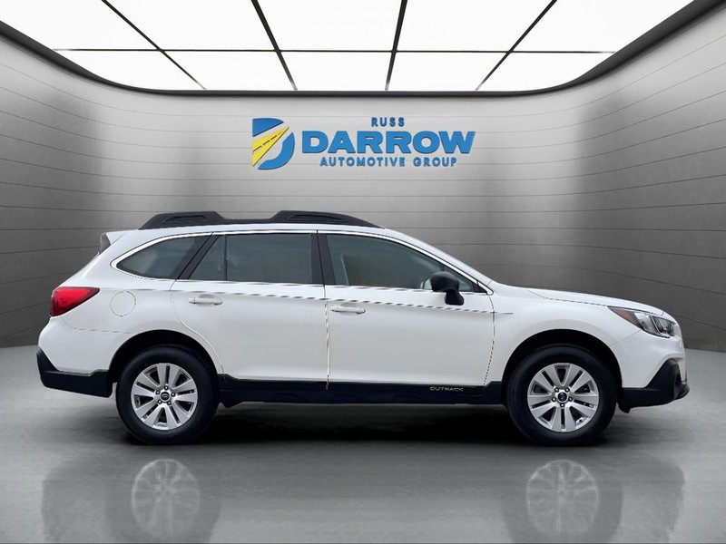 Subaru Outback Vehicle Full-screen Gallery Image 6