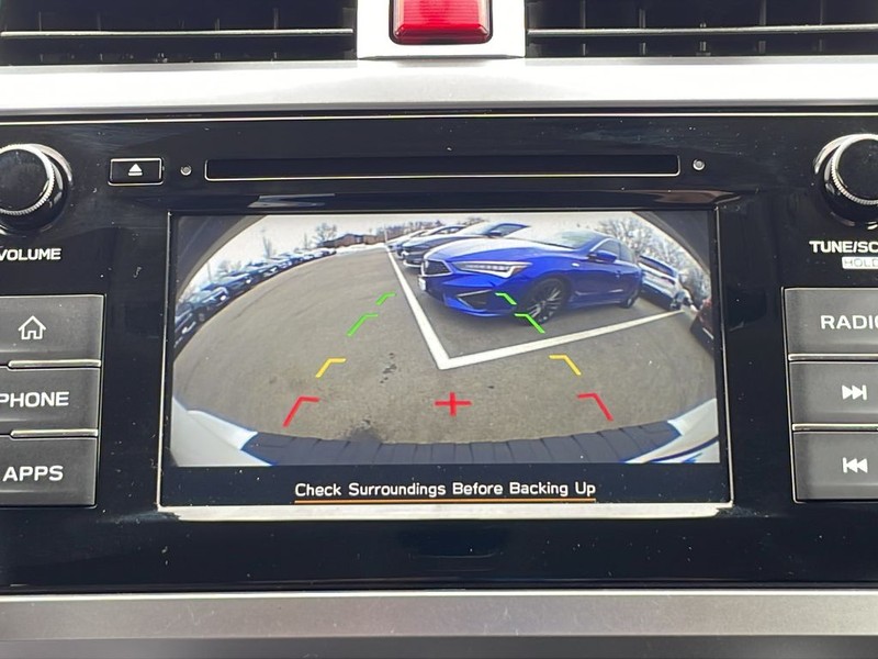 Subaru Outback Vehicle Full-screen Gallery Image 21