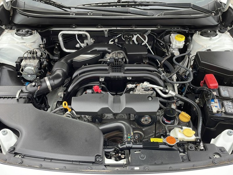 Subaru Outback Vehicle Full-screen Gallery Image 25