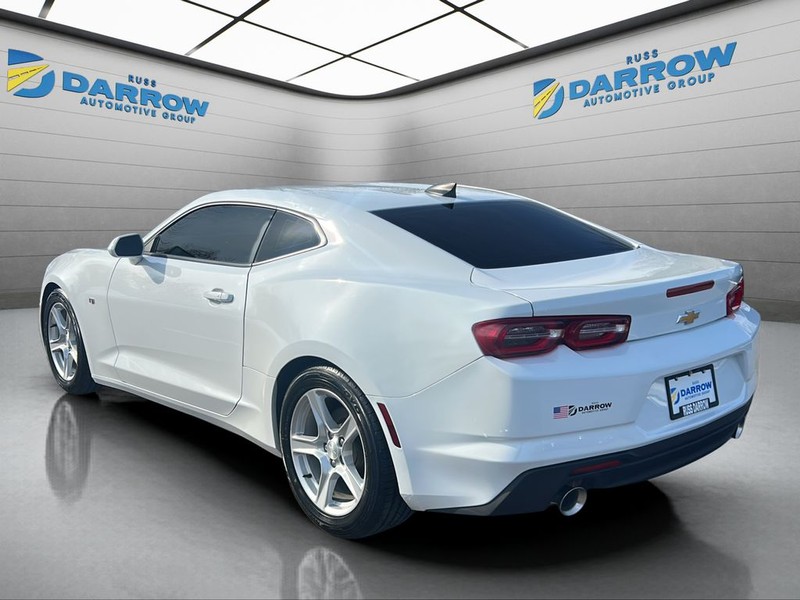 Chevrolet Camaro Vehicle Full-screen Gallery Image 03