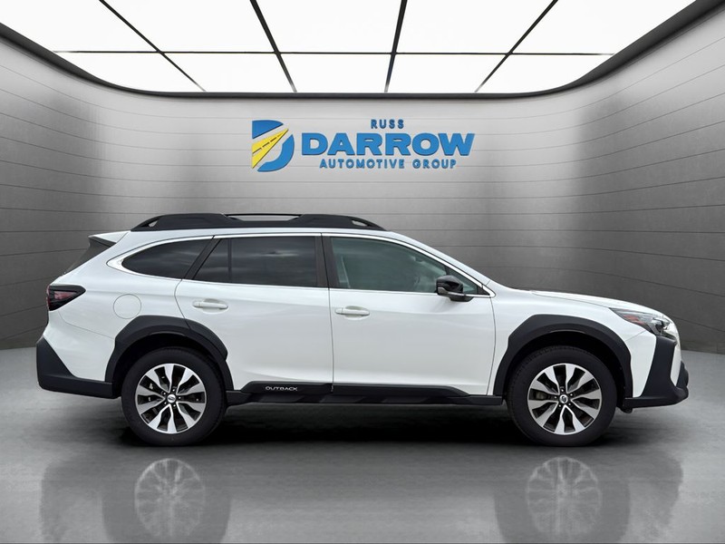 Subaru Outback Vehicle Full-screen Gallery Image 6