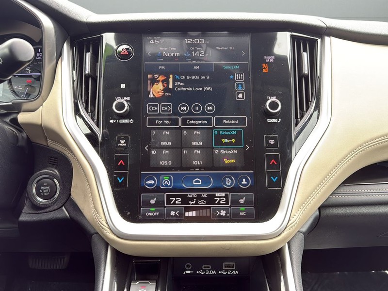 Subaru Outback Vehicle Full-screen Gallery Image 21