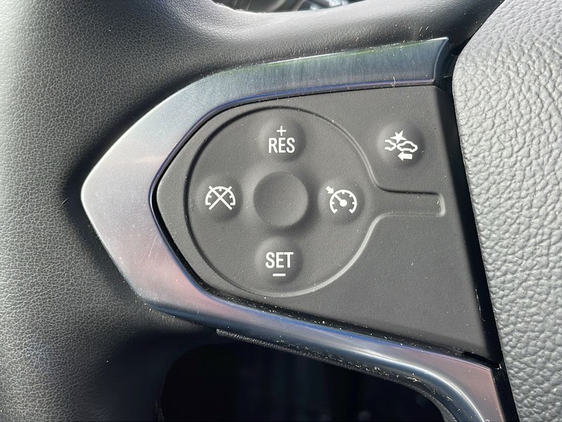 Chevrolet Traverse Vehicle Full-screen Gallery Image 9