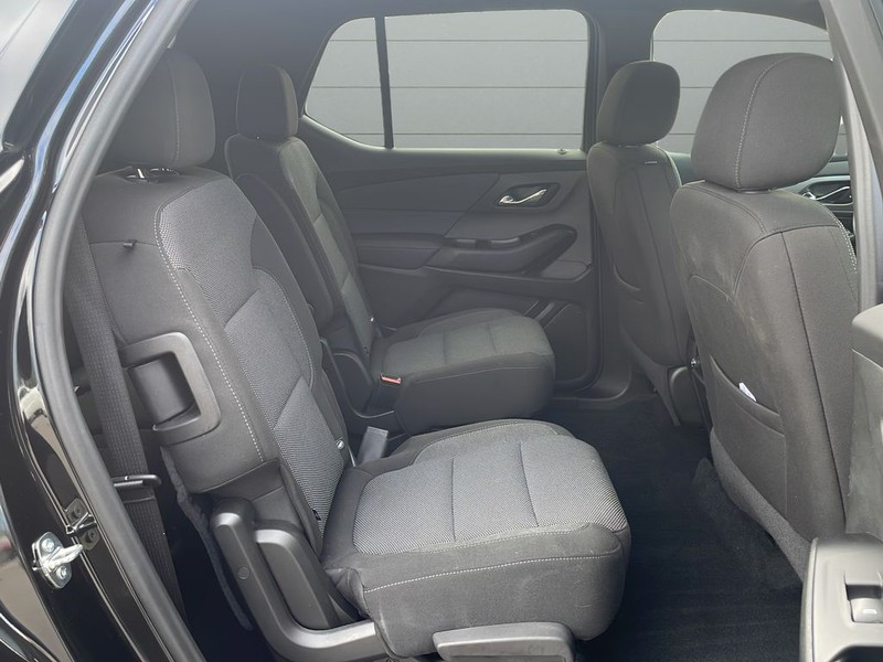 Chevrolet Traverse Vehicle Full-screen Gallery Image 14