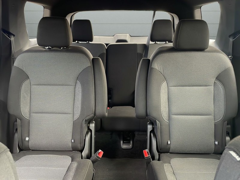 Chevrolet Traverse Vehicle Full-screen Gallery Image 27