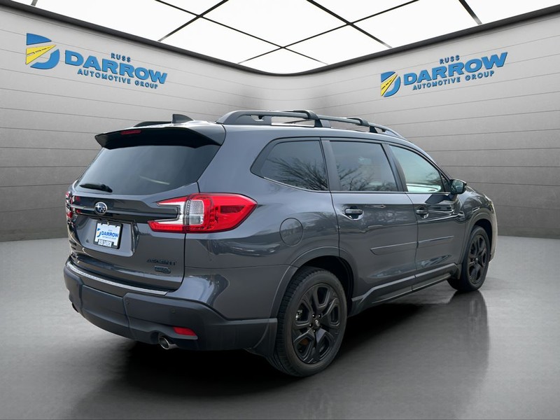 Subaru Ascent Vehicle Full-screen Gallery Image 5