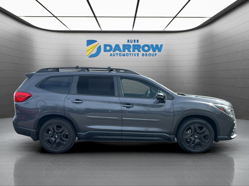 Subaru Ascent Vehicle Full-screen Gallery Image 6