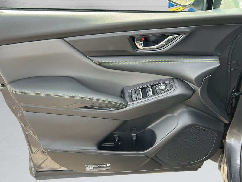 Subaru Ascent Vehicle Full-screen Gallery Image 9