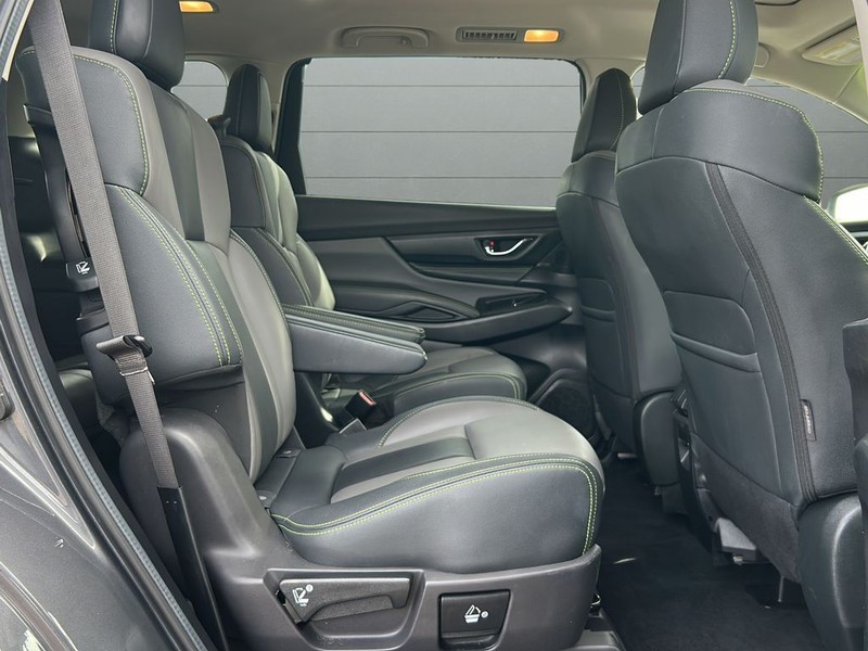 Subaru Ascent Vehicle Full-screen Gallery Image 13