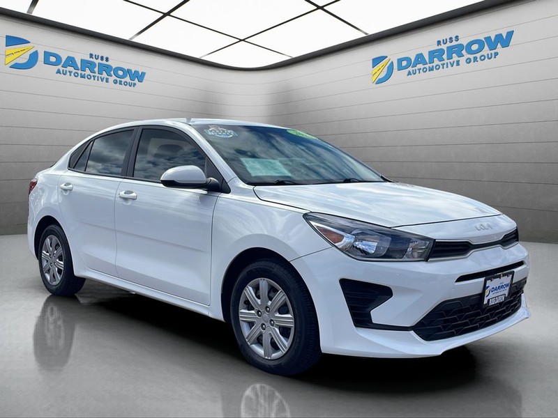 Kia Rio Vehicle Full-screen Gallery Image 7