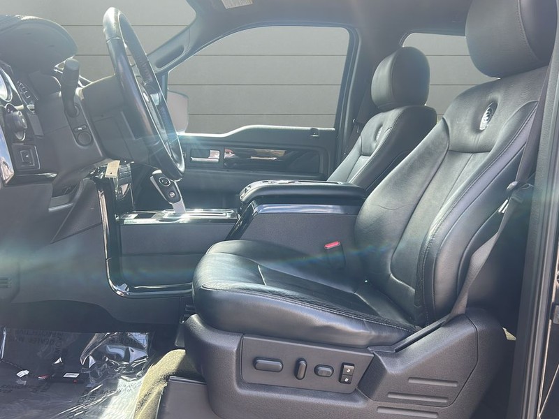 Ford F-150 Vehicle Full-screen Gallery Image 10