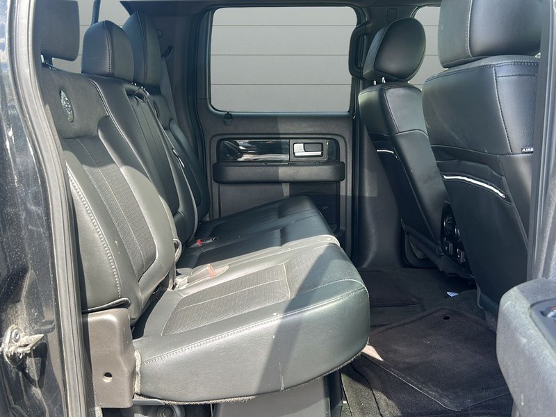 Ford F-150 Vehicle Full-screen Gallery Image 13