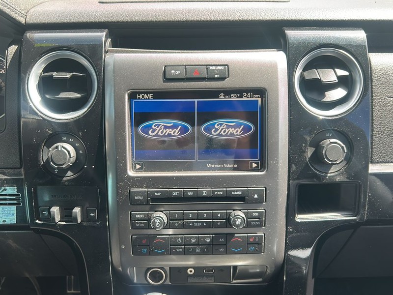 Ford F-150 Vehicle Full-screen Gallery Image 20