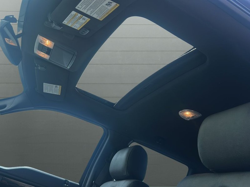 Ford F-150 Vehicle Full-screen Gallery Image 22