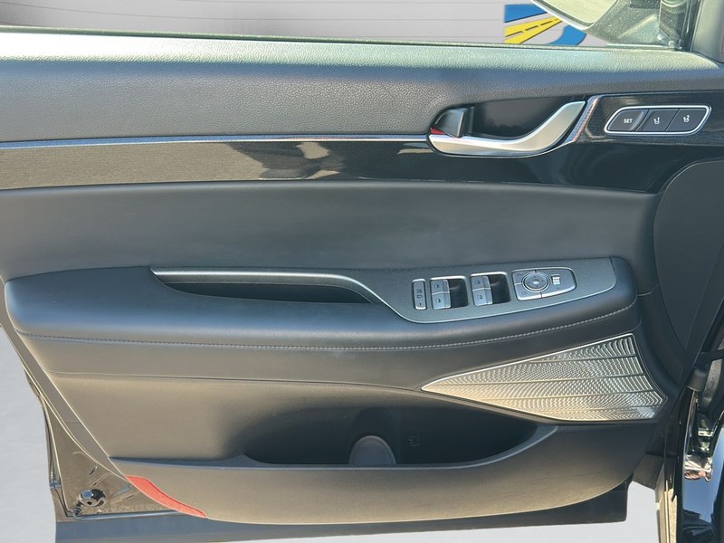Hyundai Palisade Vehicle Full-screen Gallery Image 9