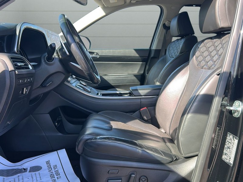 Hyundai Palisade Vehicle Full-screen Gallery Image 10