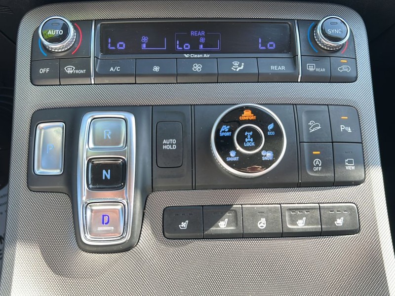 Hyundai Palisade Vehicle Full-screen Gallery Image 21