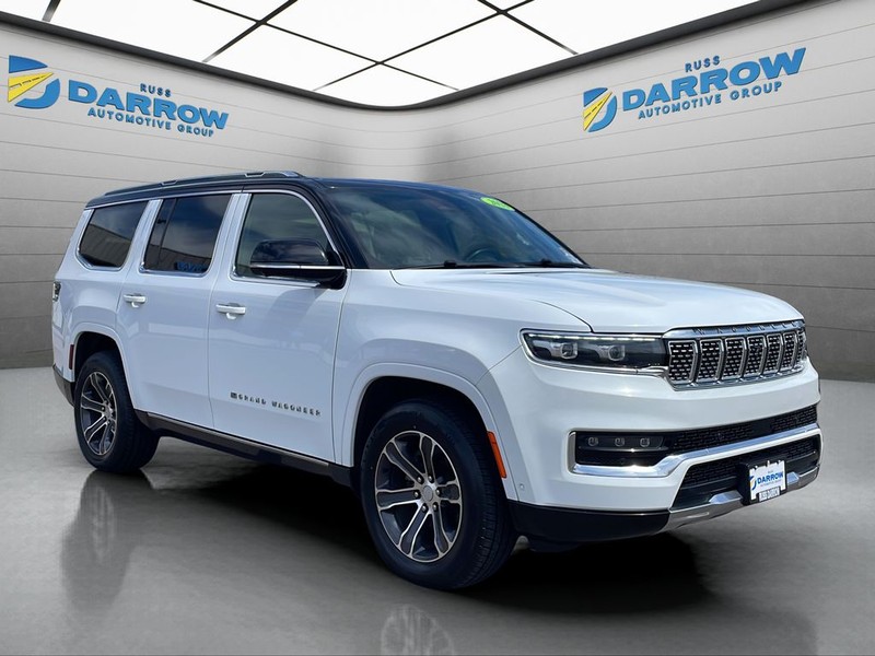 Jeep Grand Wagoneer Vehicle Full-screen Gallery Image 7