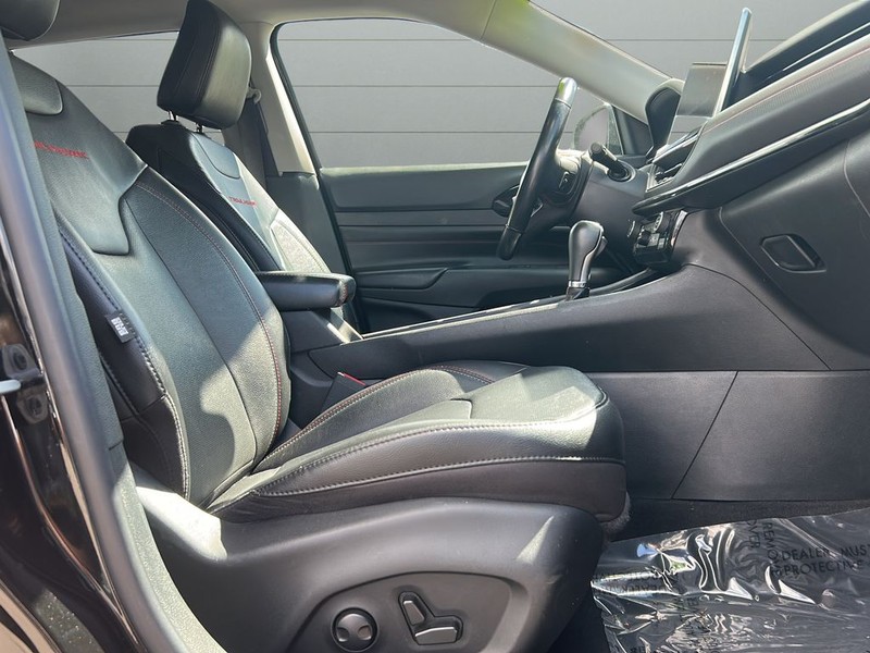 Jeep Compass Vehicle Full-screen Gallery Image 14