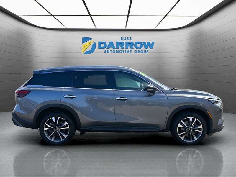 INFINITI QX60 Vehicle Full-screen Gallery Image 6
