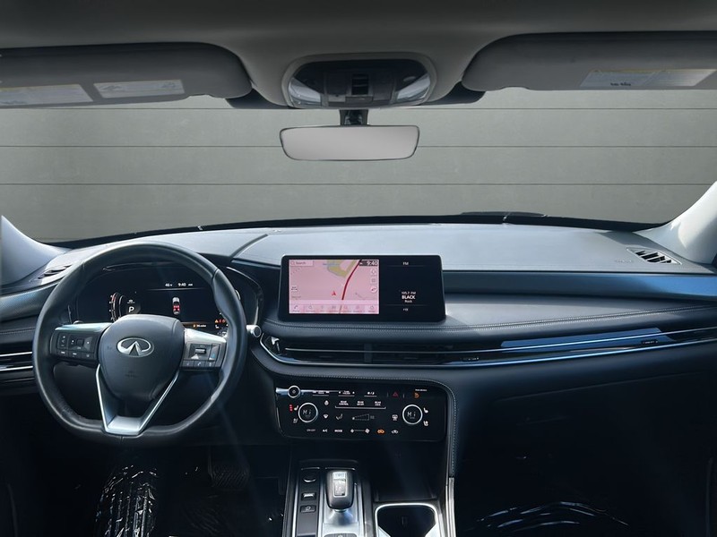 INFINITI QX60 Vehicle Full-screen Gallery Image 15