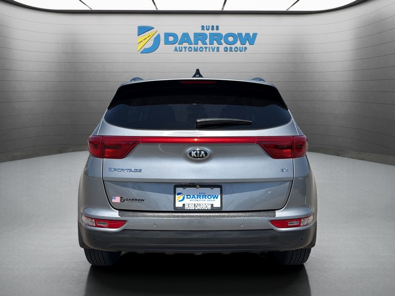 Kia Sportage Vehicle Full-screen Gallery Image 4
