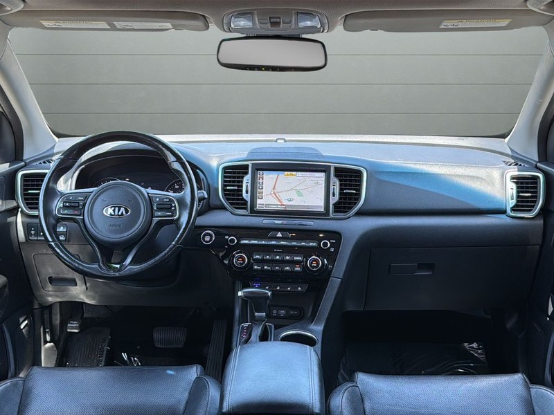 Kia Sportage Vehicle Full-screen Gallery Image 12