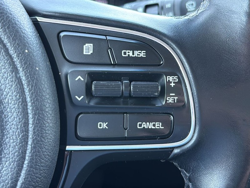 Kia Sportage Vehicle Full-screen Gallery Image 19