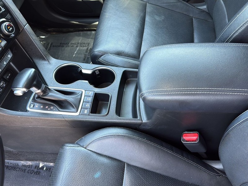 Kia Sportage Vehicle Full-screen Gallery Image 20