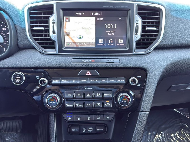 Kia Sportage Vehicle Full-screen Gallery Image 22