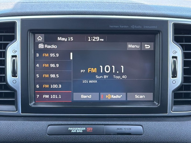 Kia Sportage Vehicle Full-screen Gallery Image 23
