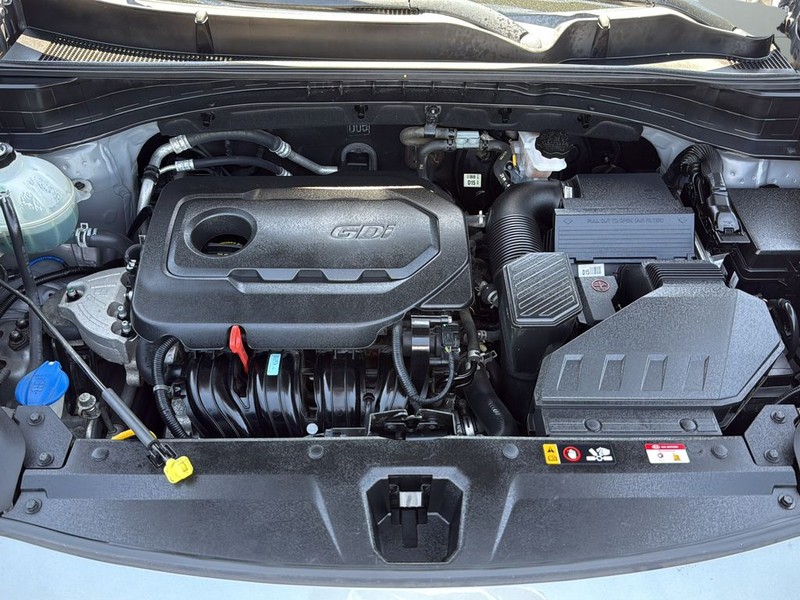 Kia Sportage Vehicle Full-screen Gallery Image 28