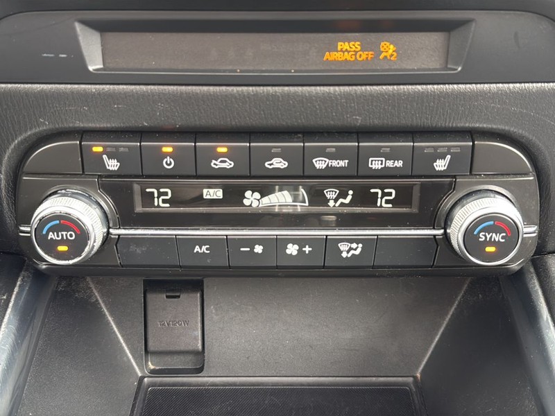 Mazda CX-5 Vehicle Full-screen Gallery Image 26