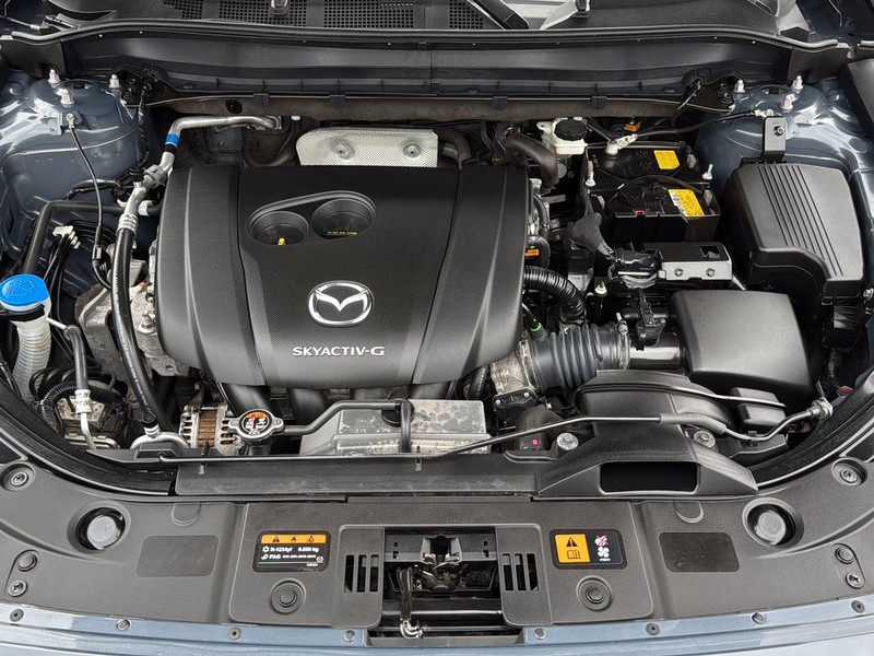 Mazda CX-5 Vehicle Full-screen Gallery Image 28