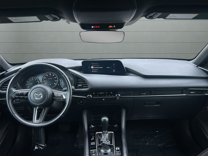 Mazda Mazda3 Hatchback Vehicle Full-screen Gallery Image 15