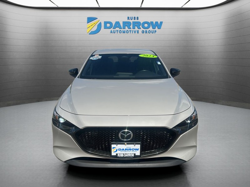 Mazda Mazda3 Hatchback Vehicle Full-screen Gallery Image 8