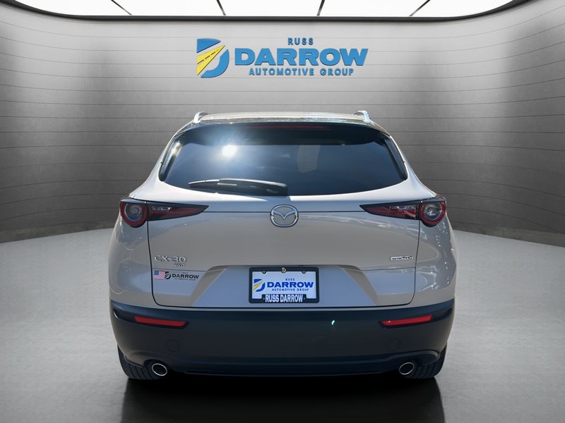 Mazda CX-30 Vehicle Full-screen Gallery Image 4